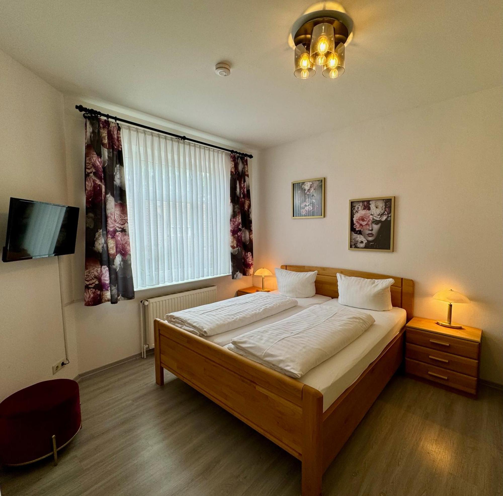 Hotel Sophien-Cafe Leer Dış mekan fotoğraf